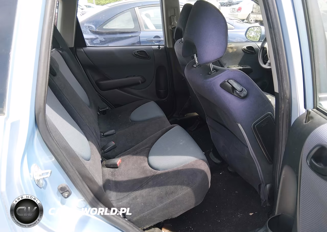 2008 Honda Fit VIN:JHMGD384X8S049166 - 8