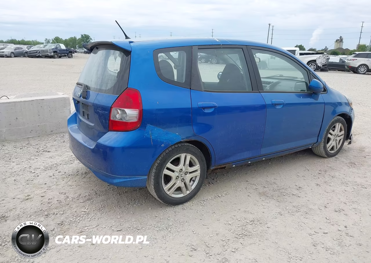 2007 Honda Fit Sport VIN:JHMGD38677S053935 - 4