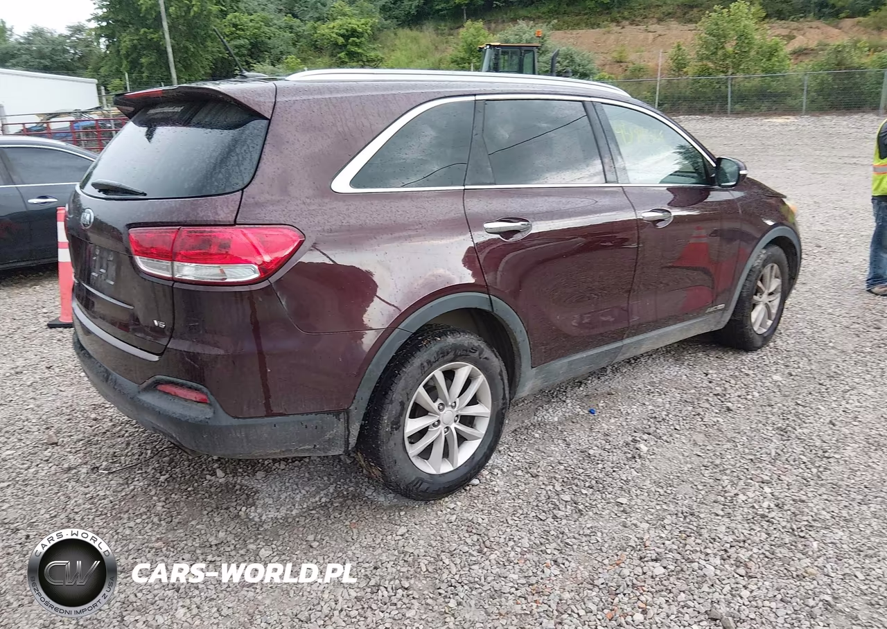 2018 Kia Sorento 3.3L Lx VIN:5XYPGDA50JG392095 - 4