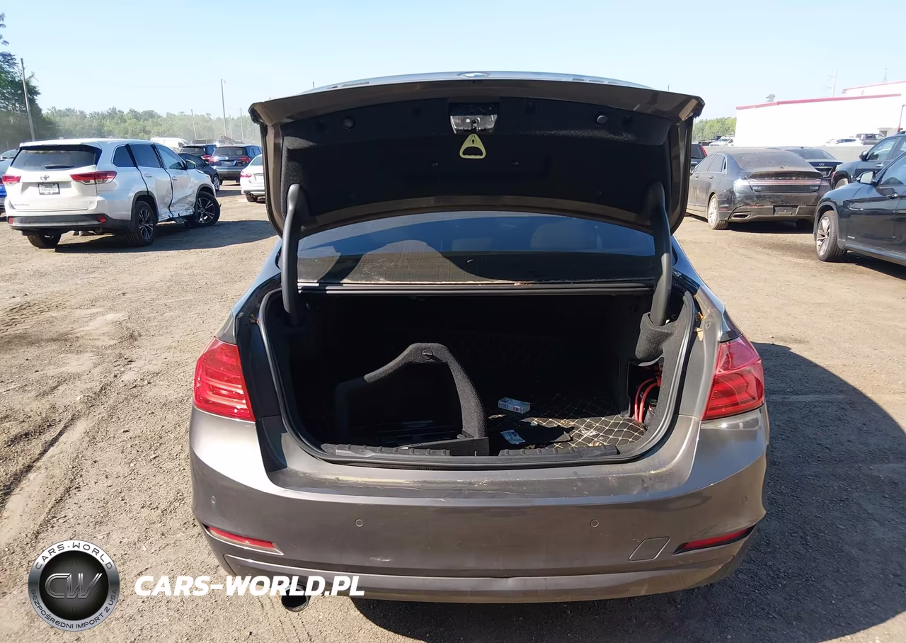 2015 BMW 320I xDrive VIN:WBA3C3C51FK202563 - 16