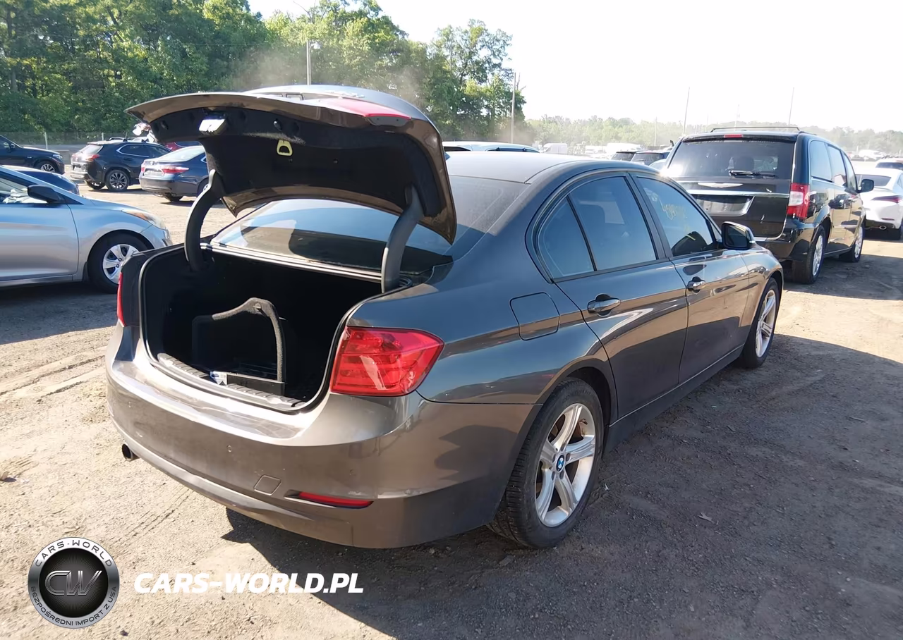 2015 BMW 320I xDrive VIN:WBA3C3C51FK202563 - 4
