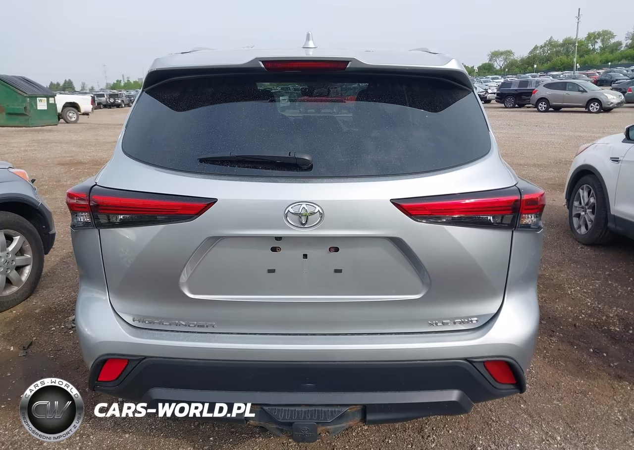 2022 Toyota Highlander Xle VIN:5TDGZRBH8NS579920 - 16