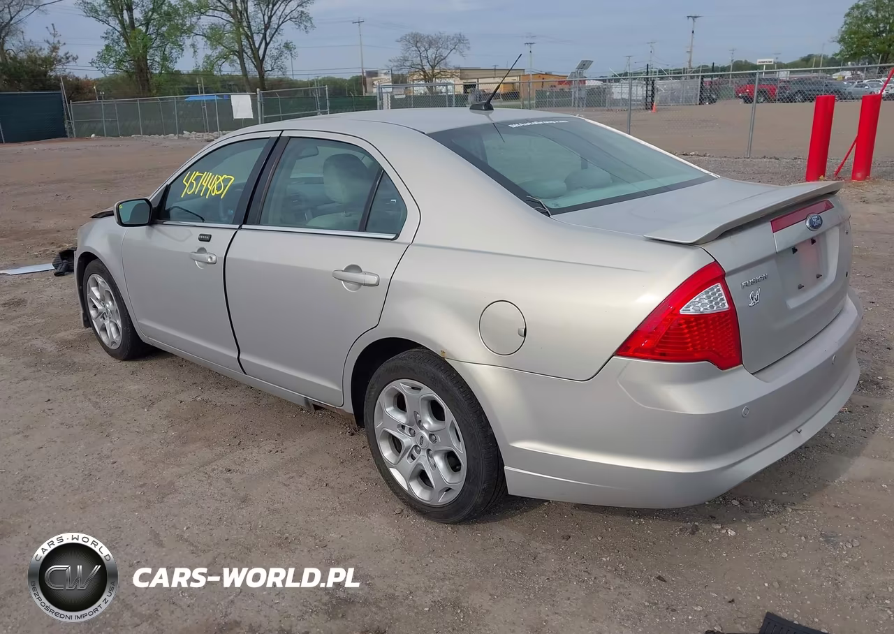 2010 Ford Fusion Se VIN:3FAHP0HA6AR355290 - 3