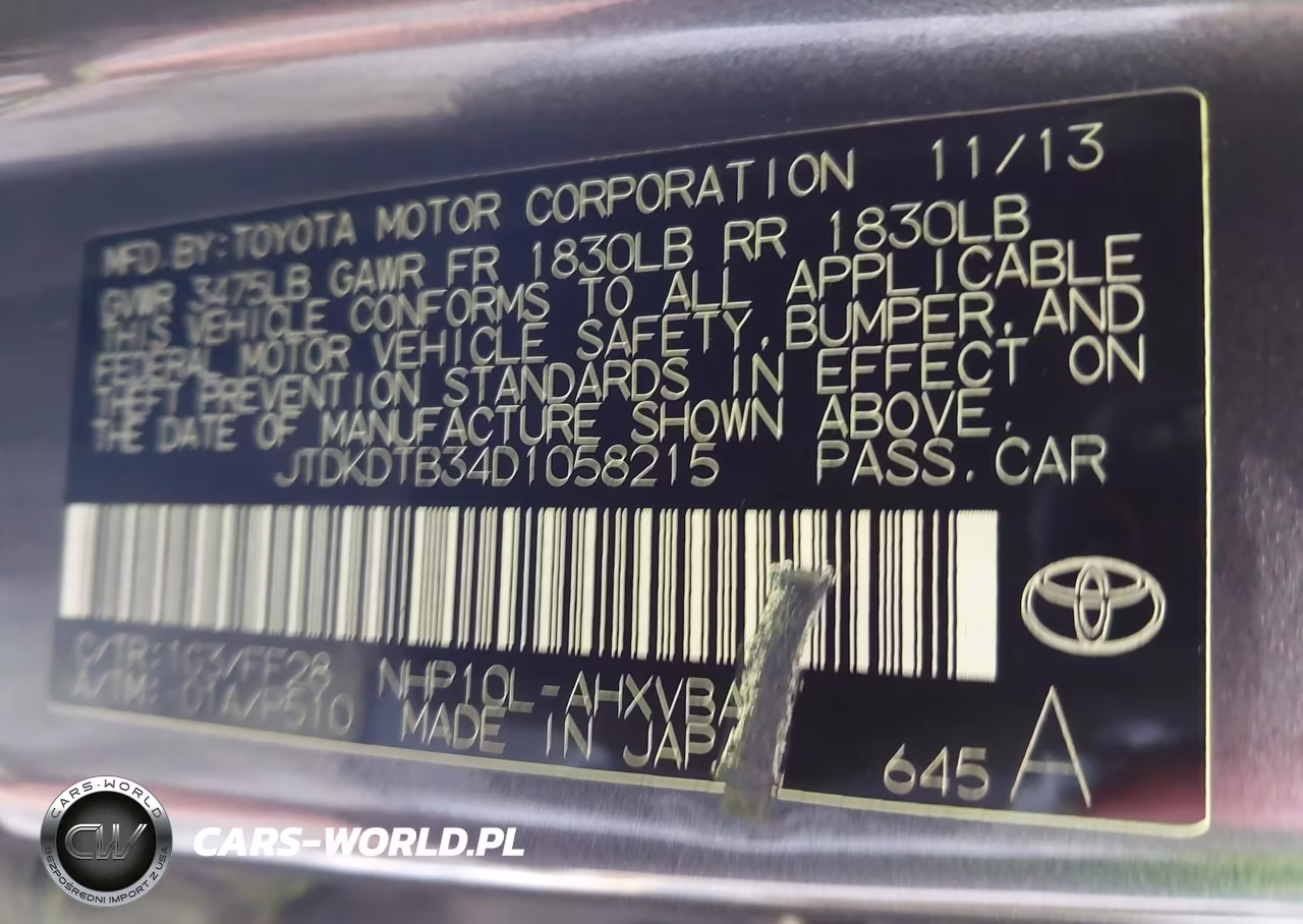 2013 Toyota Prius C Two VIN:JTDKDTB34D1058215 - 9