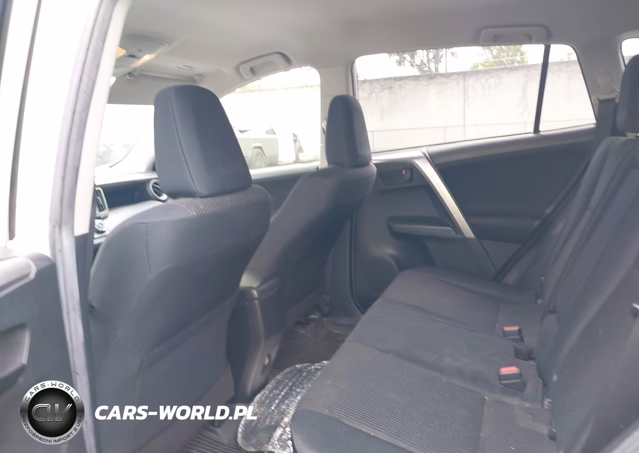 2018 Toyota Rav4 Le VIN:JTMZFREV5JJ156786 - 21