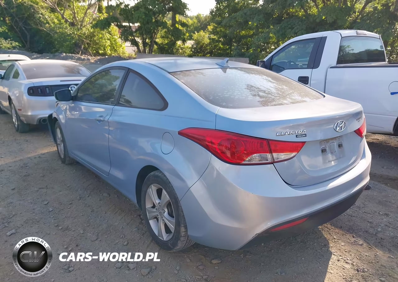 2013 Hyundai Elantra Gs VIN:KMHDH6AE4DU000309 - 3