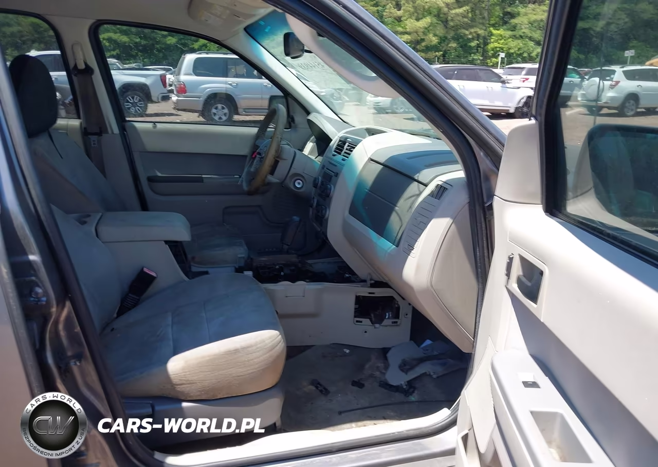 2012 Ford Escape Xlt VIN:1FMCU0D70CKB71523 - 5