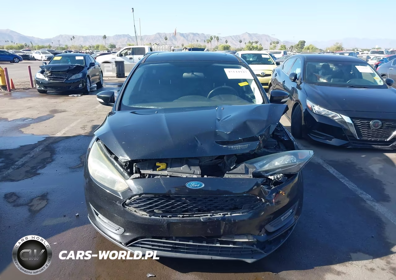 2015 Ford Focus Se VIN:1FADP3K23FL330239 - 6