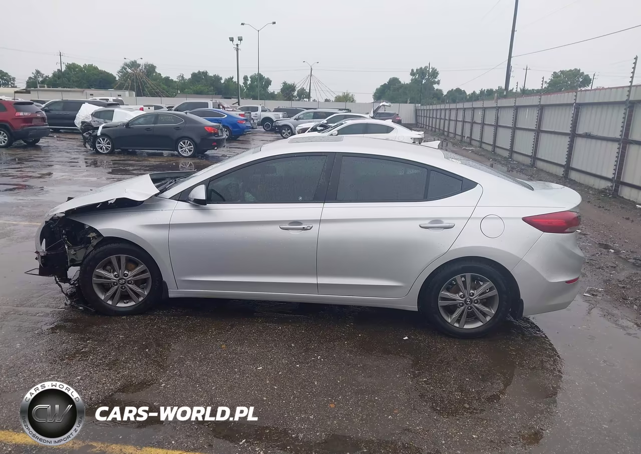 2018 Hyundai Elantra Value Edition VIN:5NPD84LF4JH322355 - 14