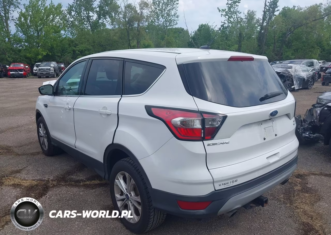 2017 Ford Escape Se VIN:1FMCU0GD8HUF02779 - 3