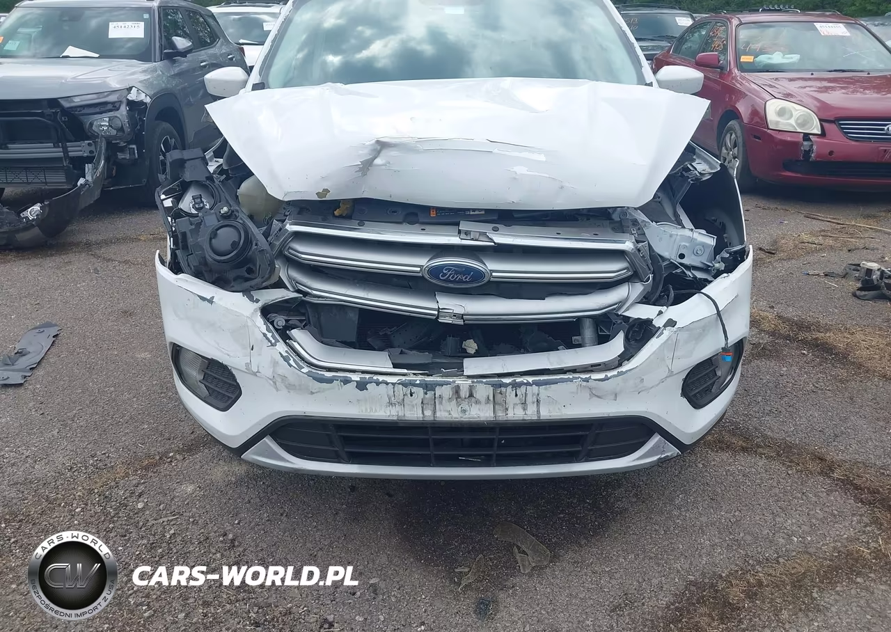 2017 Ford Escape Se VIN:1FMCU0GD8HUF02779 - 6