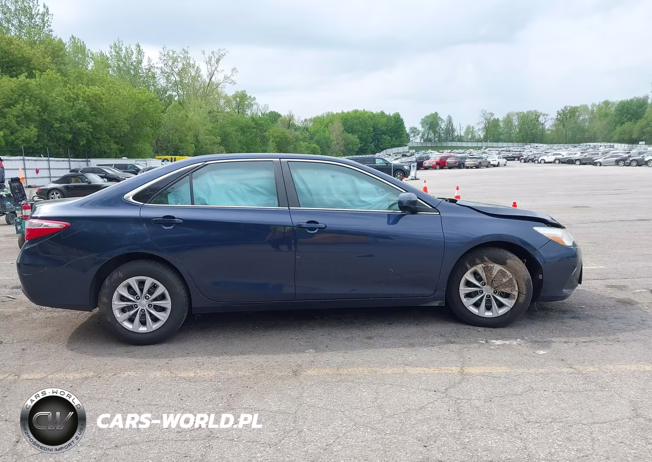 2015 Toyota Camry Le VIN:4T1BF1FK6FU892175 - 13