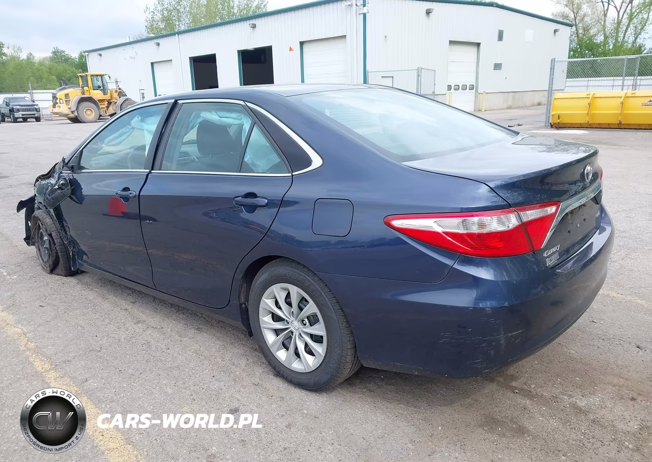 2015 Toyota Camry Le VIN:4T1BF1FK6FU892175 - 3