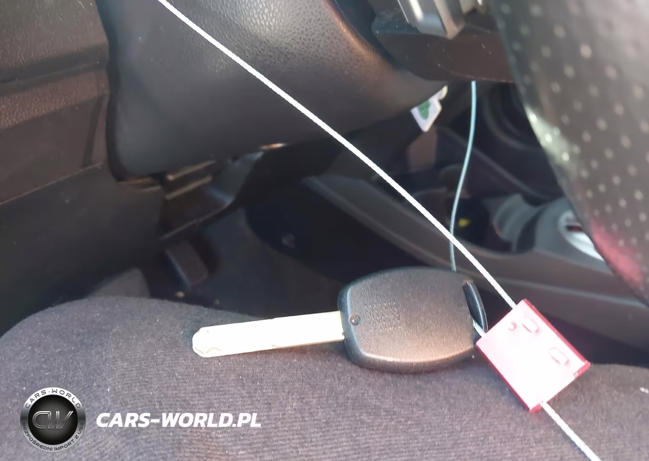 2010 Honda Fit Sport VIN:JHMGE8H45AC038506 - 11