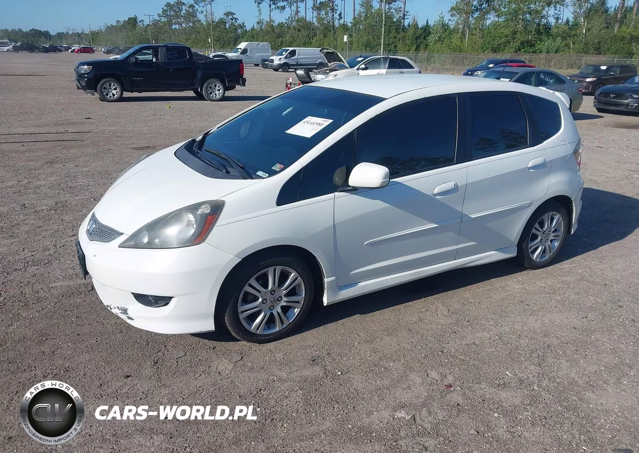 2010 Honda Fit Sport VIN:JHMGE8H45AC038506 - 2