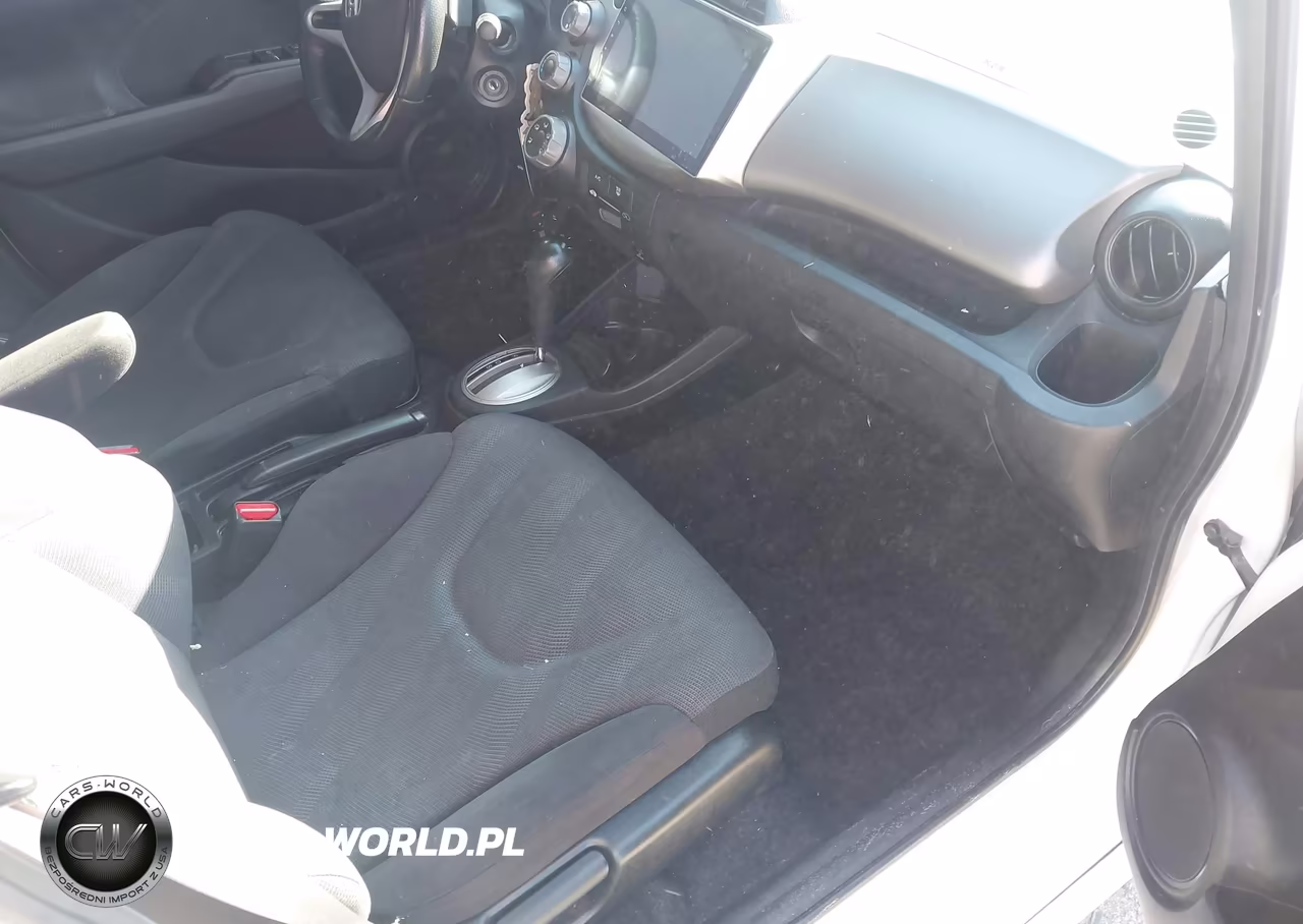 2010 Honda Fit Sport VIN:JHMGE8H45AC038506 - 5