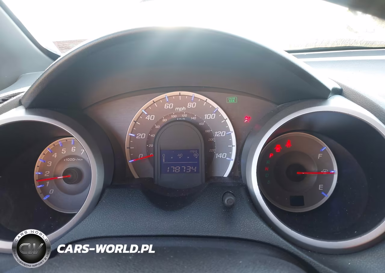 2010 Honda Fit Sport VIN:JHMGE8H45AC038506 - 7