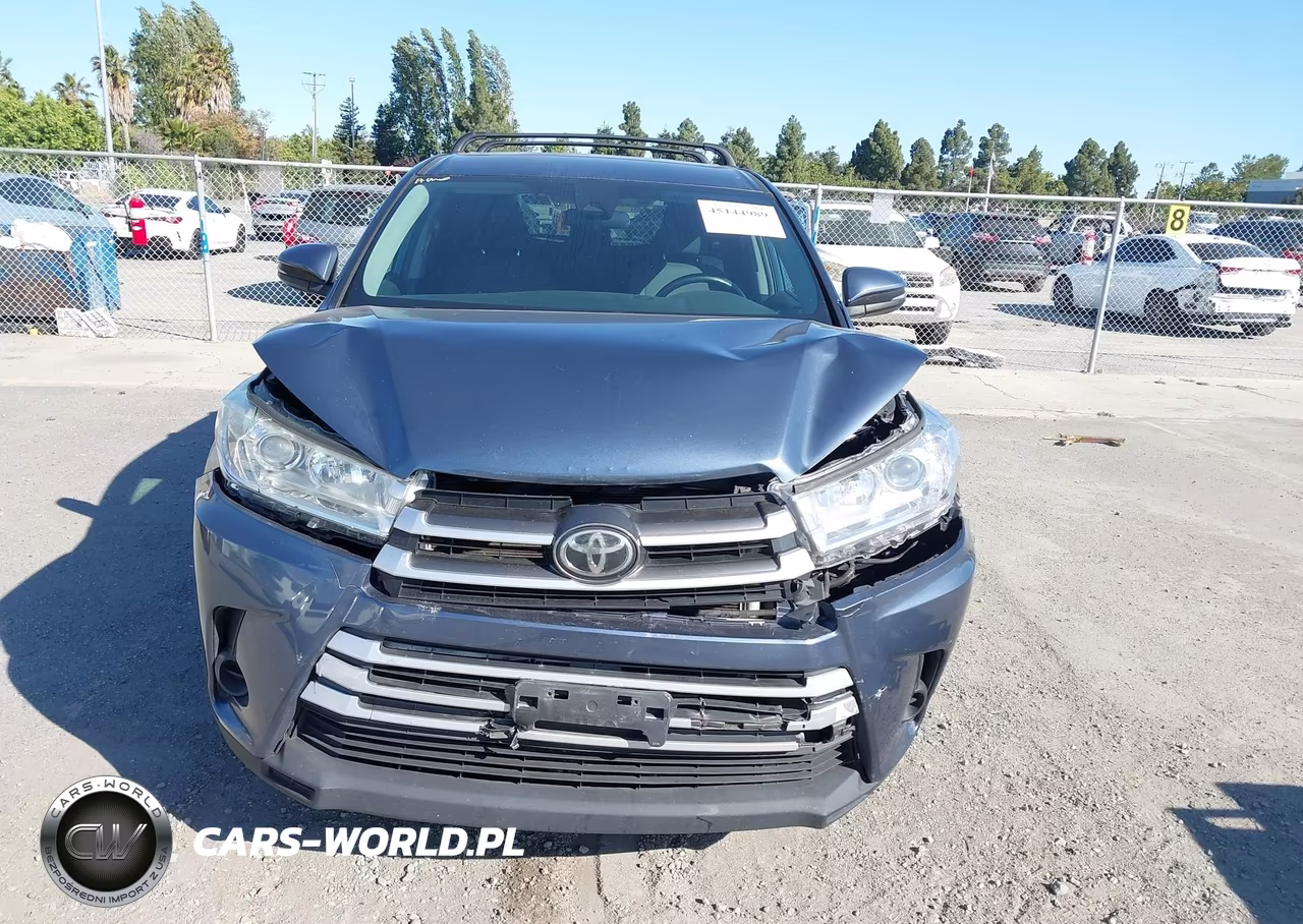 2019 Toyota Highlander Le VIN:5TDZARFH5KS051094 - 6