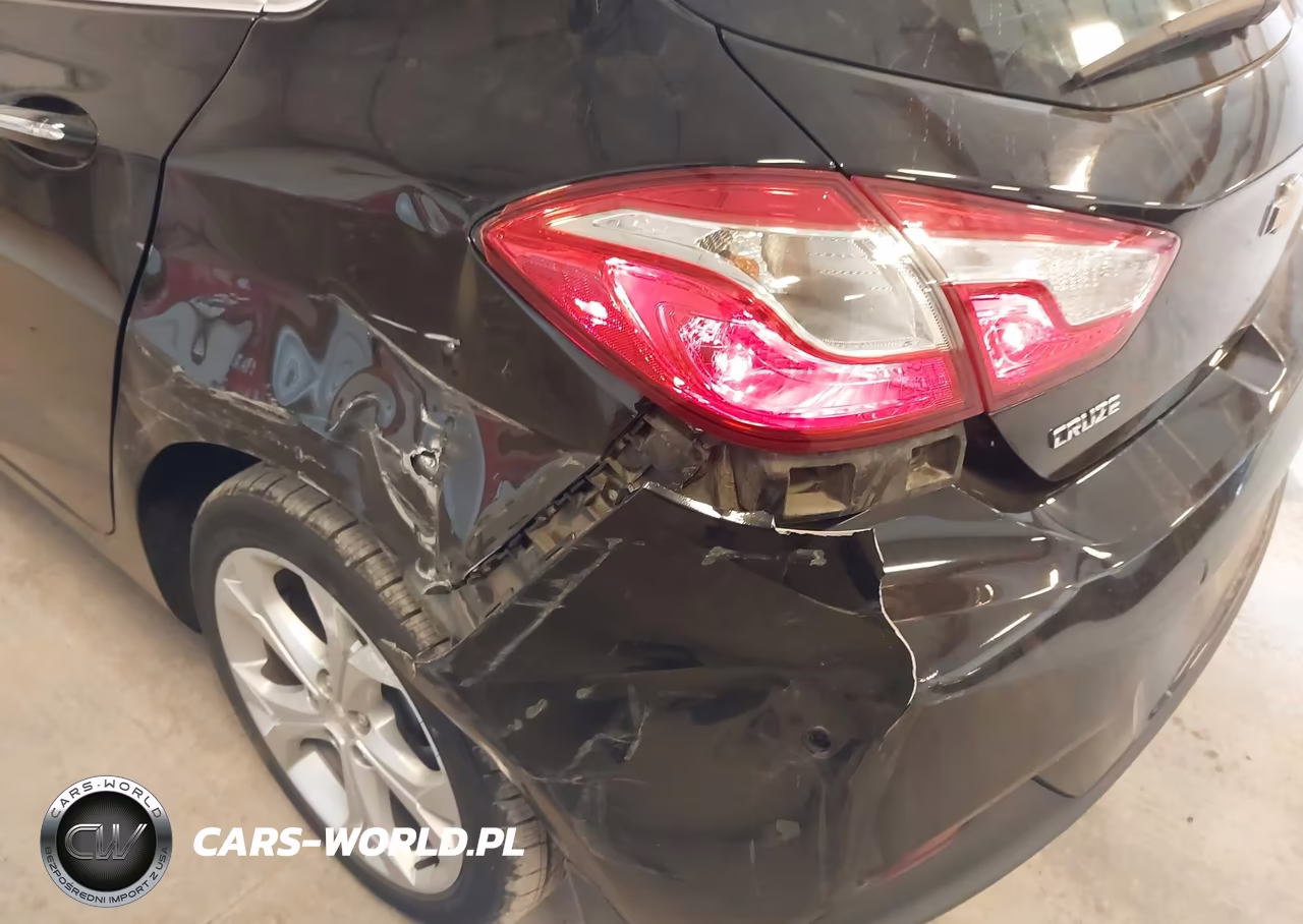 2017 Chevrolet Cruze Premier Auto VIN:3G1BF6SM0HS538110 - 6