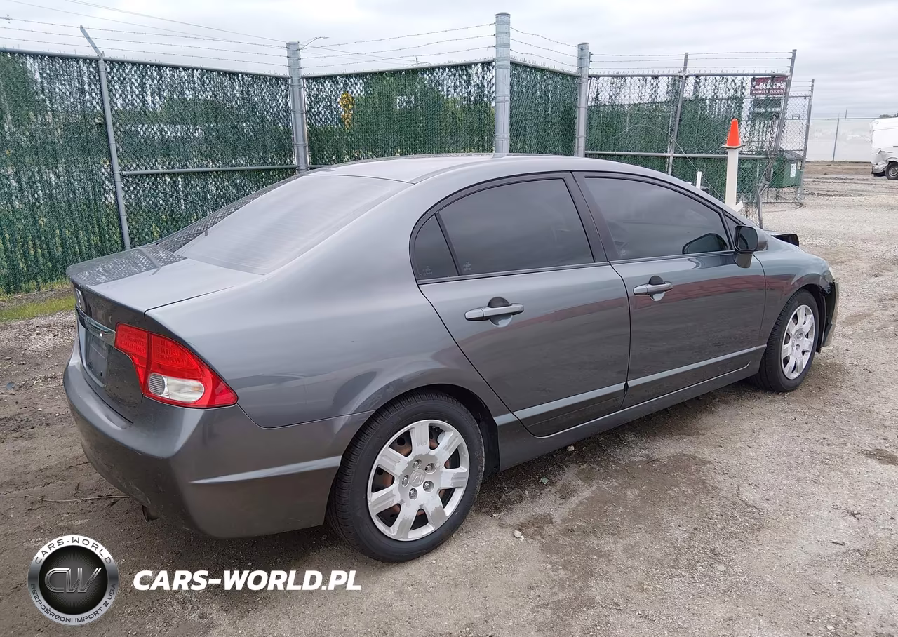 2009 Honda Civic Lx VIN:2HGFA165X9H313924 - 4