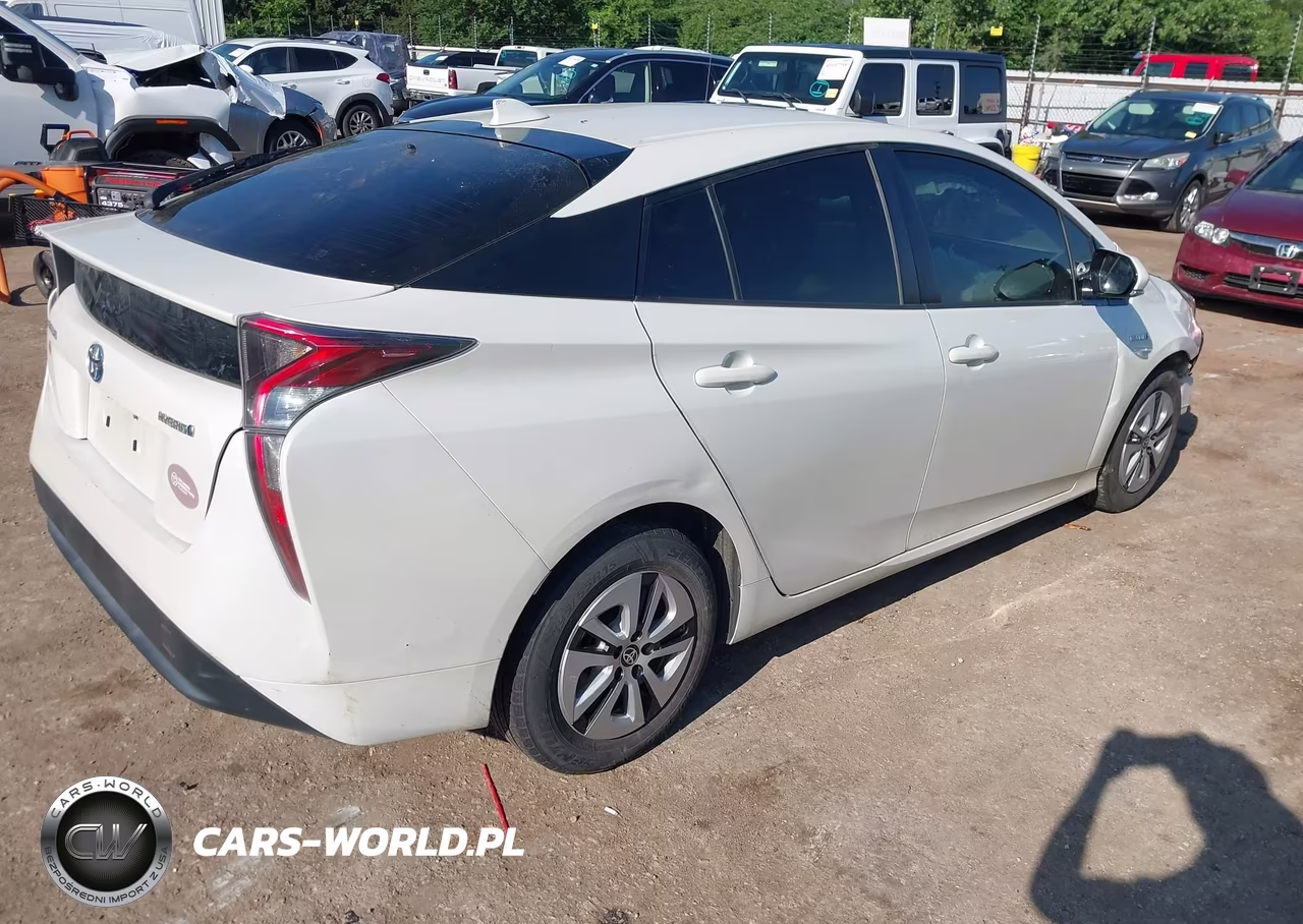 2017 Toyota Prius Four VIN:JTDKARFU9H3030435 - 4