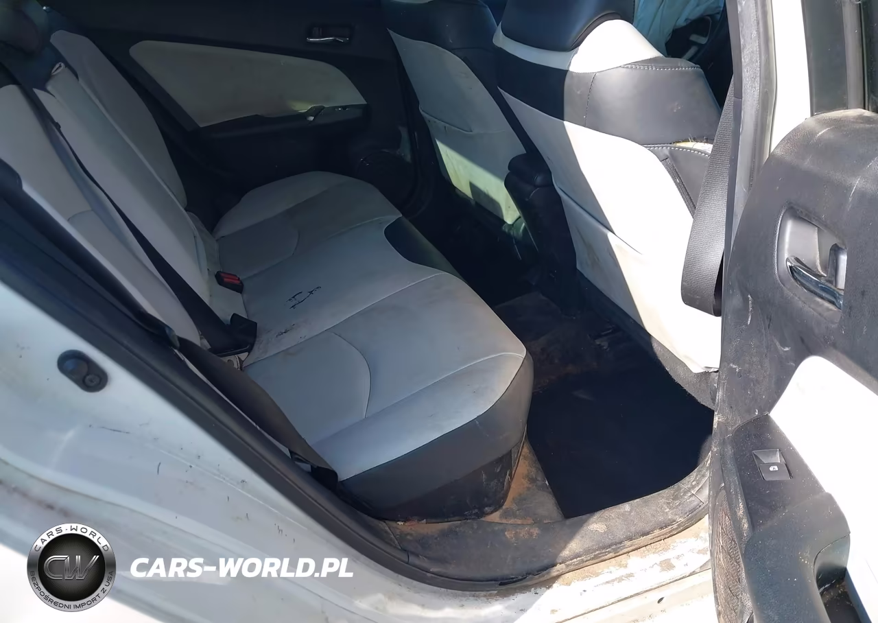 2017 Toyota Prius Four VIN:JTDKARFU9H3030435 - 8