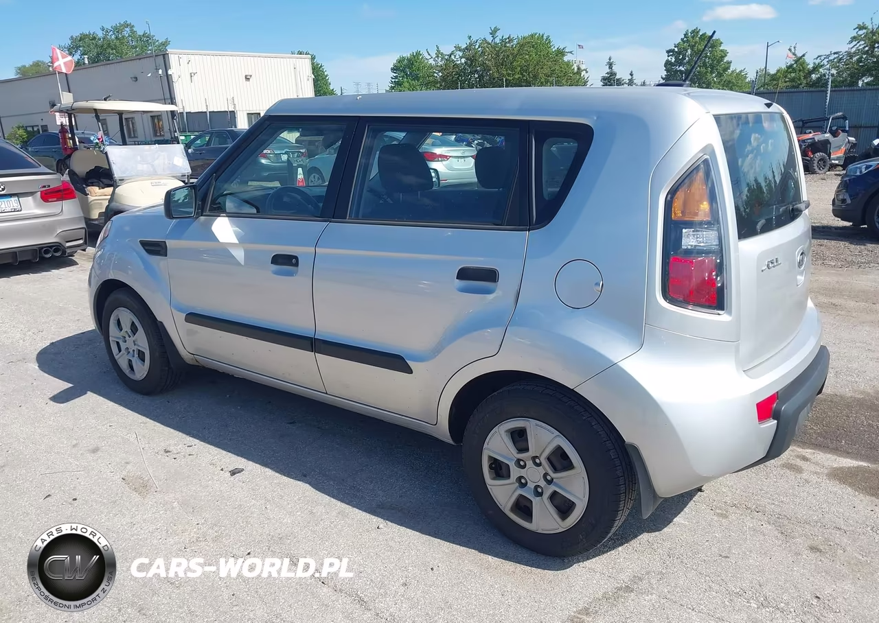 2010 Kia Soul VIN:KNDJT2A12A7106117 - 3