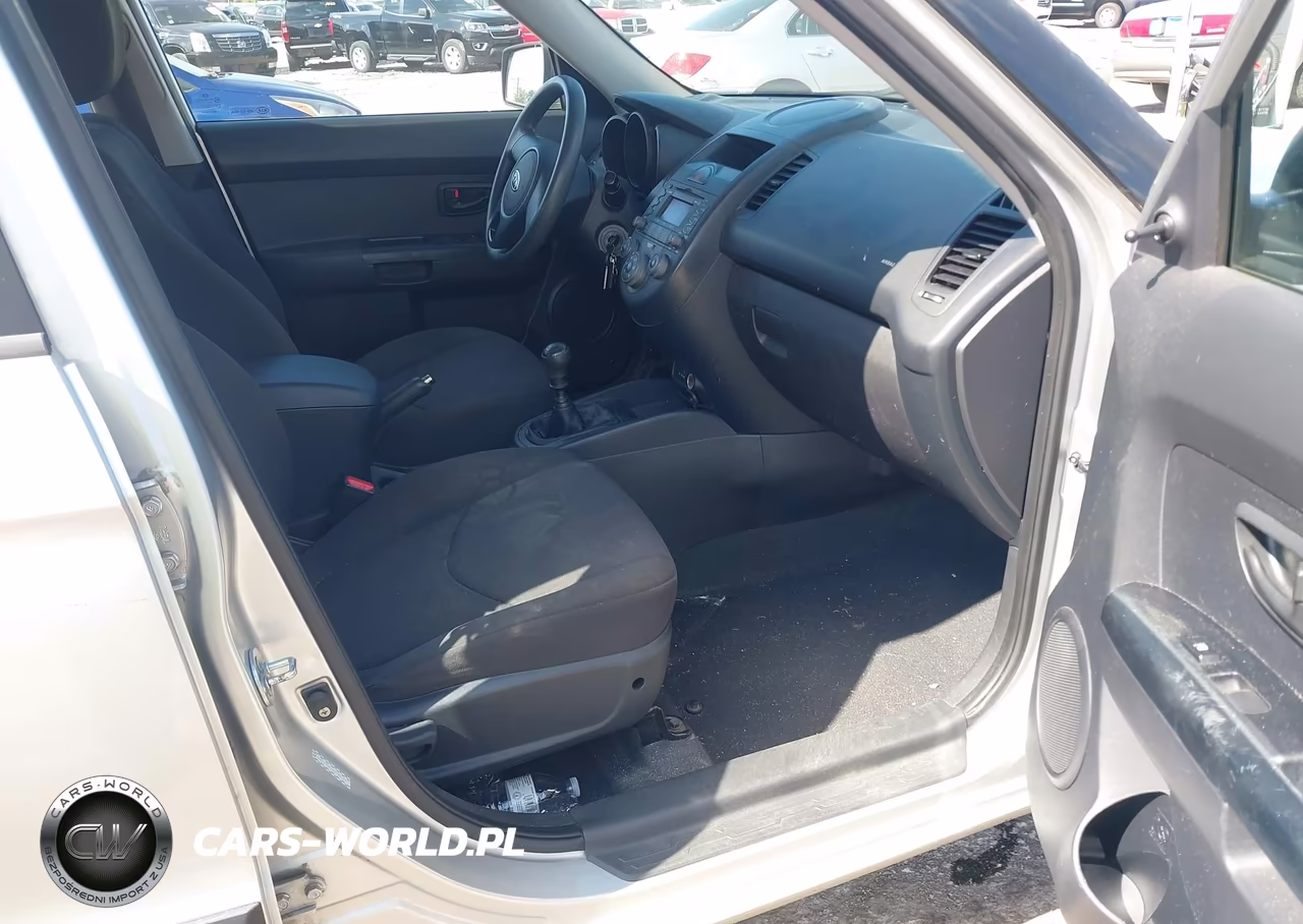 2010 Kia Soul VIN:KNDJT2A12A7106117 - 5