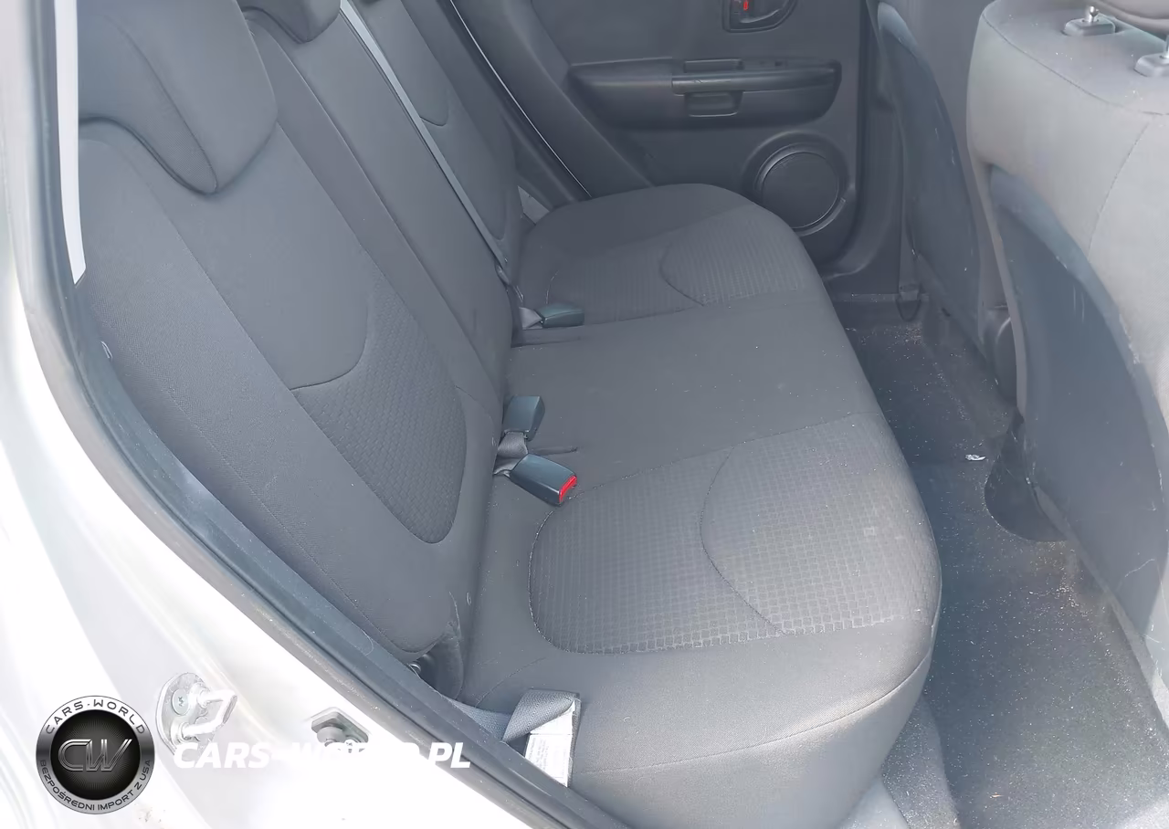 2010 Kia Soul VIN:KNDJT2A12A7106117 - 8