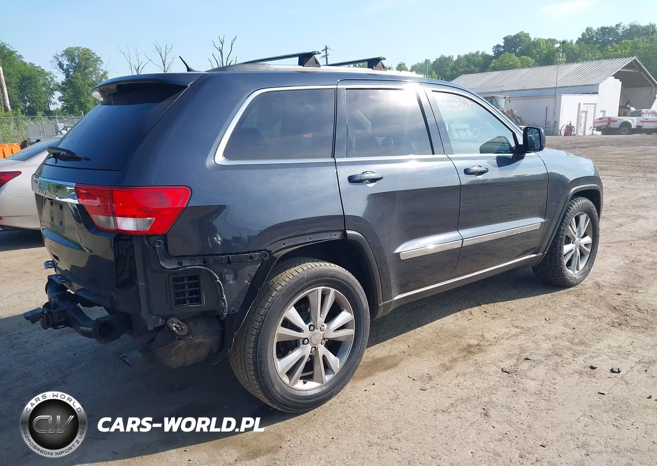 2013 Jeep Grand Cherokee Laredo VIN:1C4RJFAT3DC502456 - 4