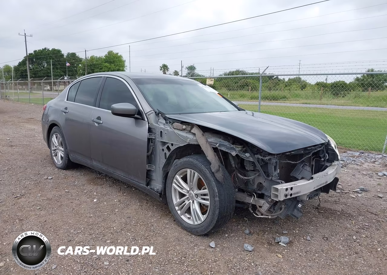 2013 Infiniti G37 Journey – zdjęcie 1 z 17