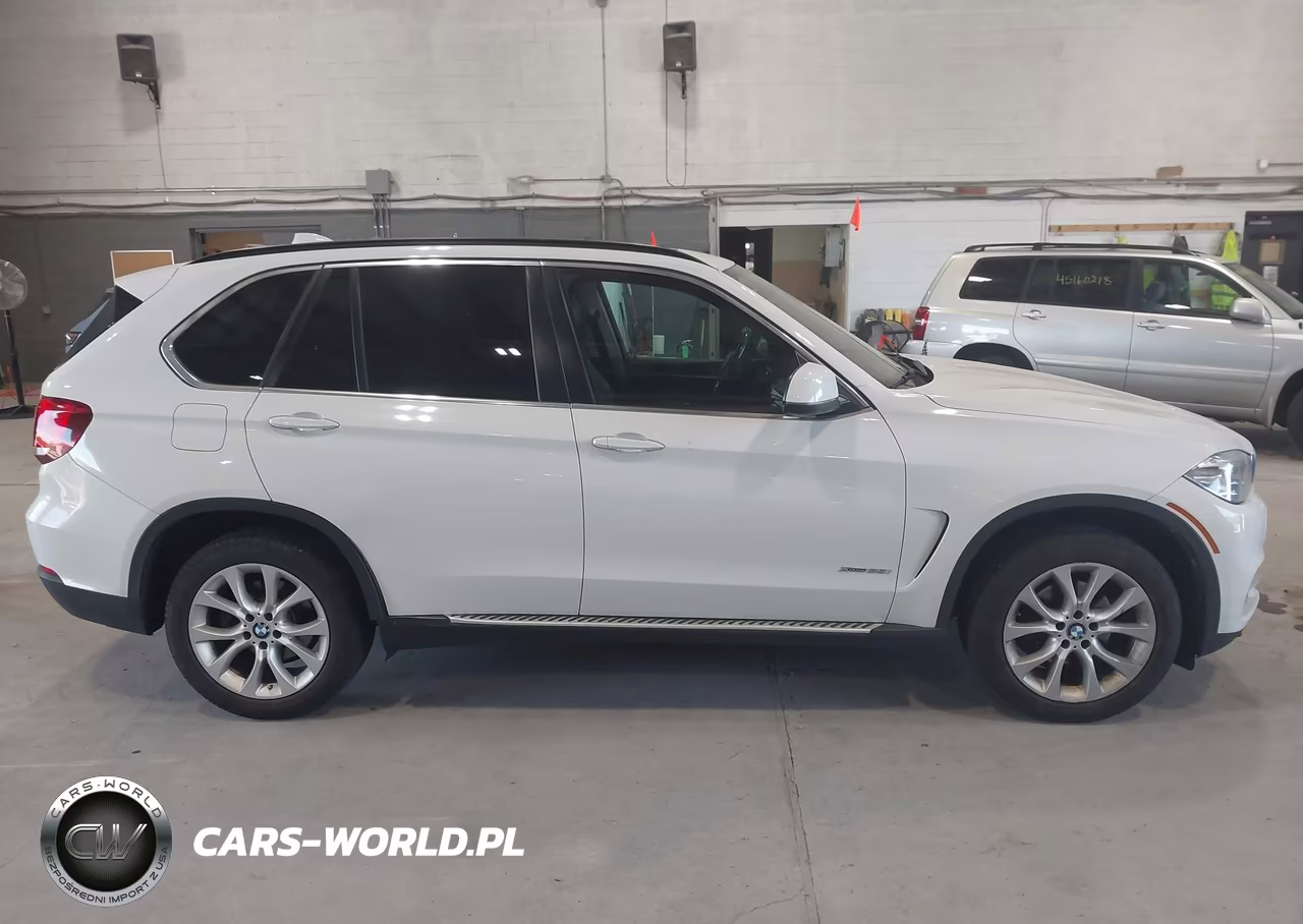 2016 BMW X5 xDrive35I VIN:5UXKR0C57G0P23858 - 13