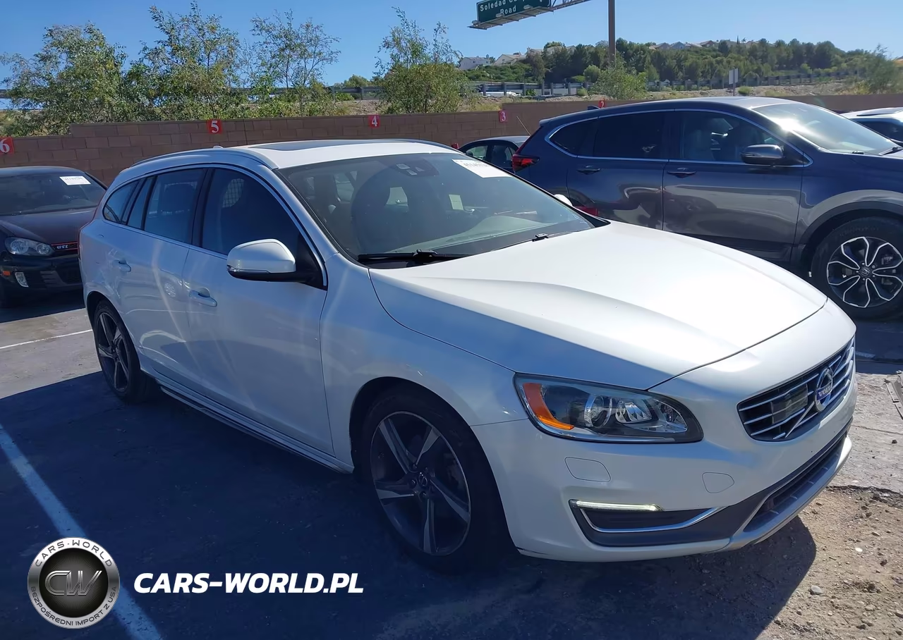 2015 Volvo V60 T5 Platinum