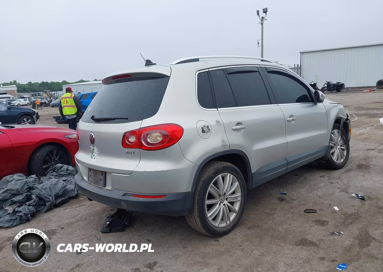 2009 Volkswagen Tiguan Sel VIN:WVGAV95NX9W530447 - 4