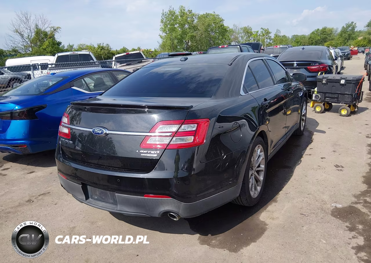 2015 Ford Taurus Limited VIN:1FAHP2F82FG195211 - 4