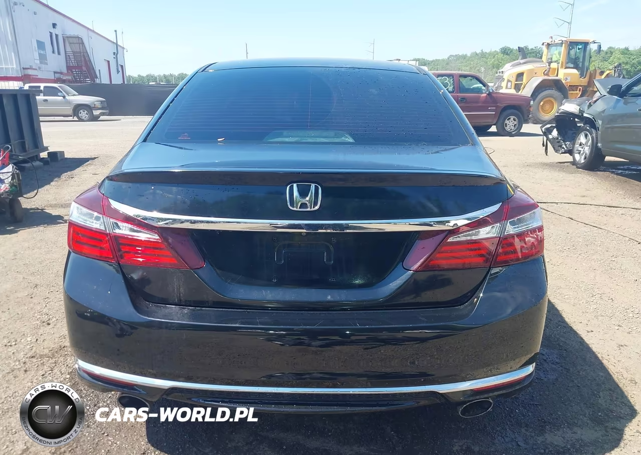 2016 Honda Accord Sport VIN:1HGCR2F58GA245460 - 17