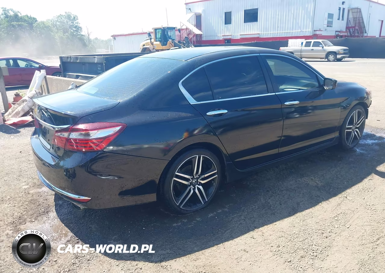 2016 Honda Accord Sport VIN:1HGCR2F58GA245460 - 4
