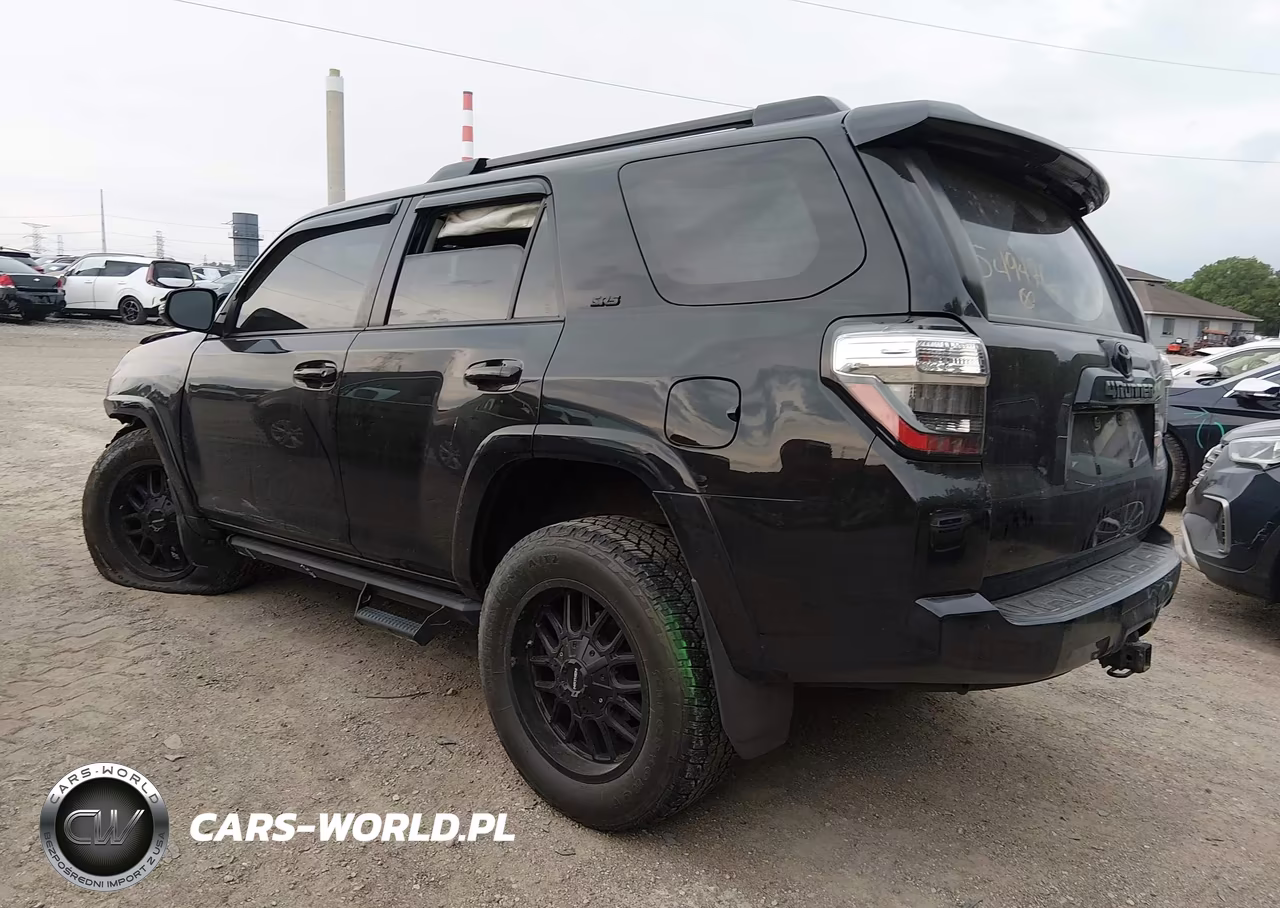 2018 Toyota 4Runner VIN:JTEBU5JR9J5549476 - 3