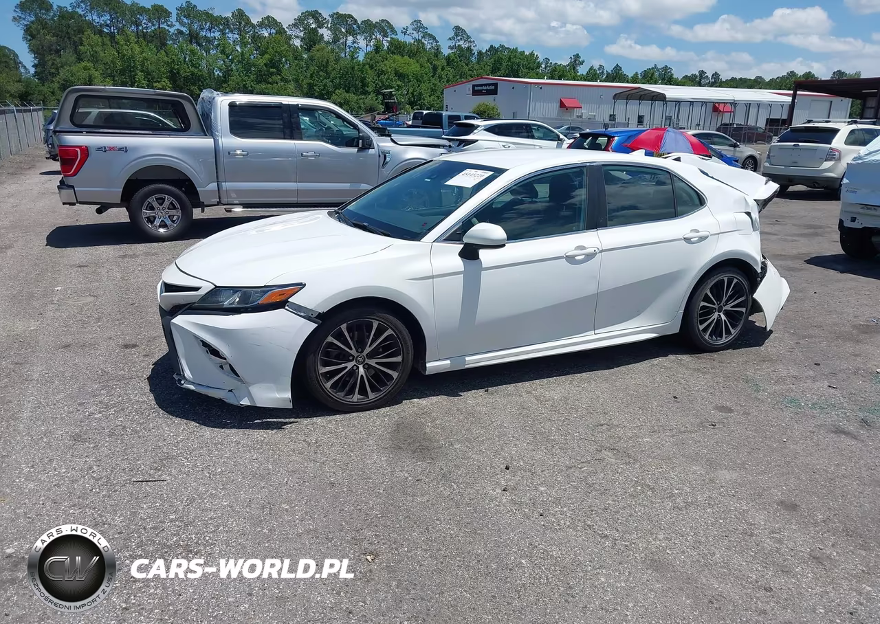 2020 Toyota Camry Se VIN:4T1G11AK7LU880558 - 2