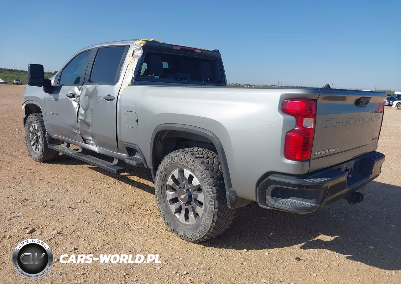 2024 Chevrolet Silverado 2500Hd 4Wd Standard Bed Custom VIN:2GC4YMEY7R1107645 - 3