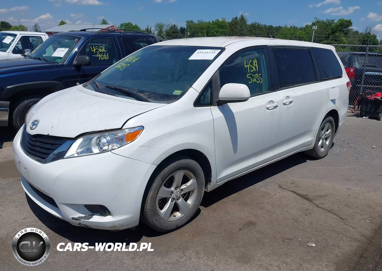 2012 Toyota Sienna Le 8 Passenger VIN:5TDKA3DC5CS011802 - 2