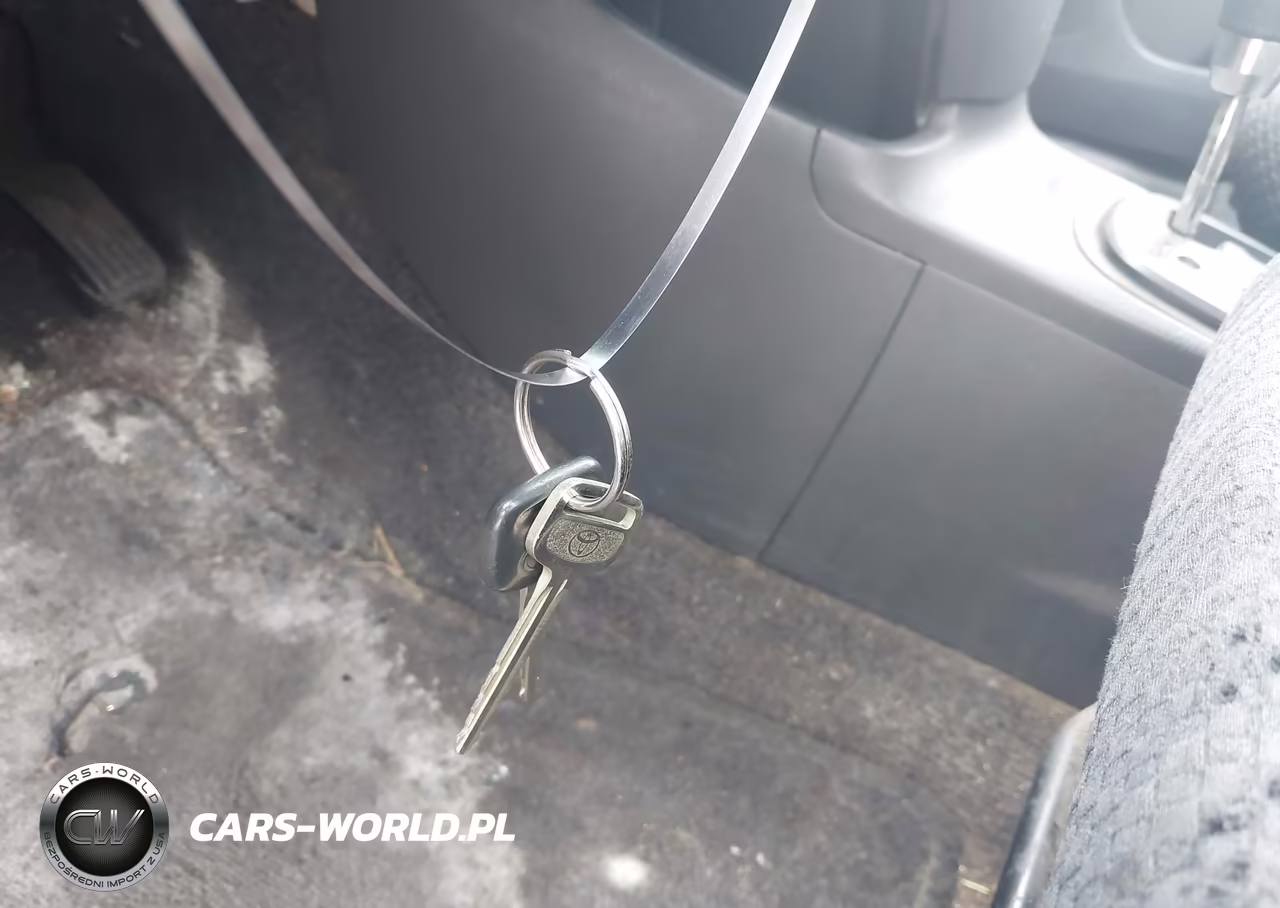 2007 Toyota Yaris S VIN:JTDBT923671137136 - 11
