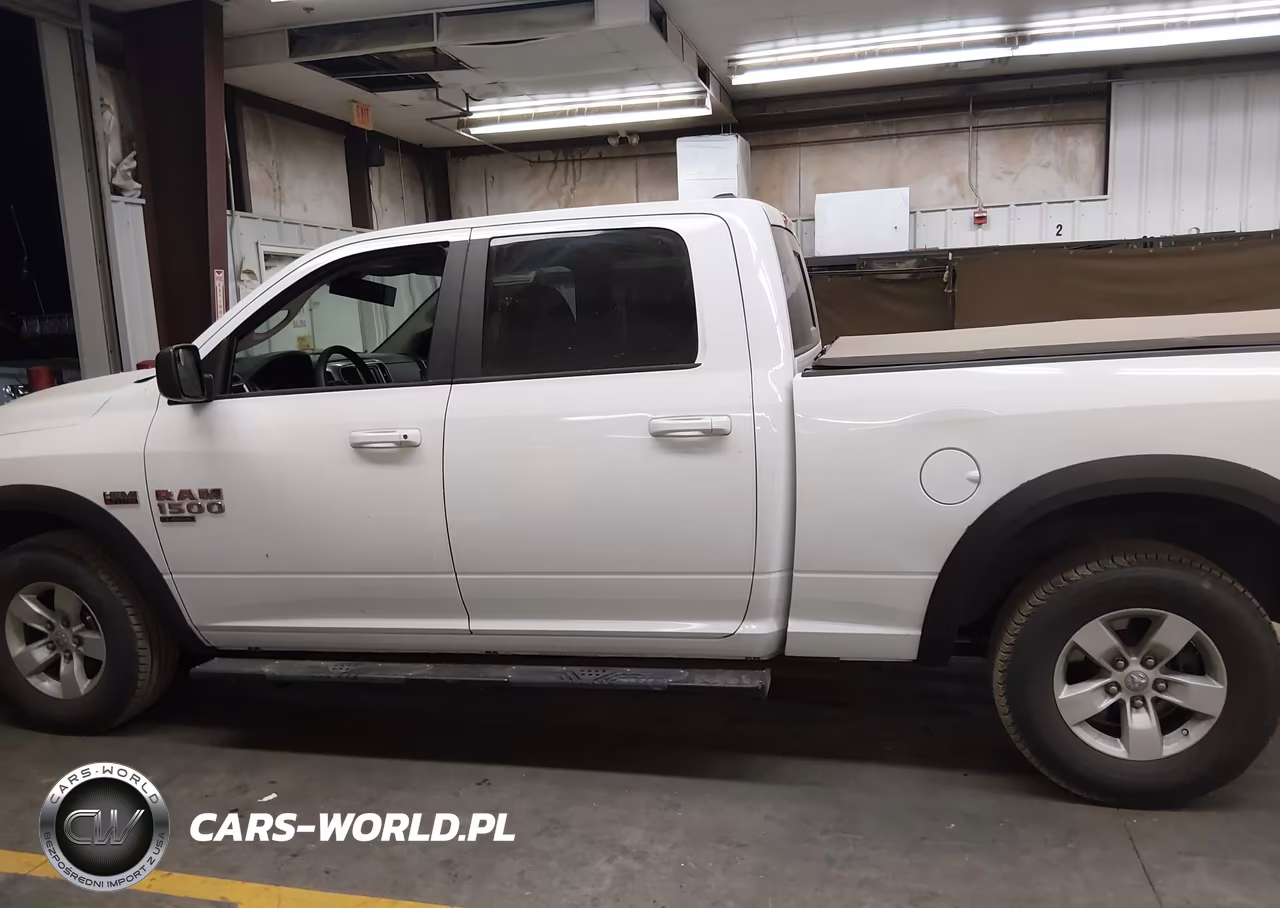 2019 Ram 1500 Classic VIN:1C6RR6TT4KS689349 - 15