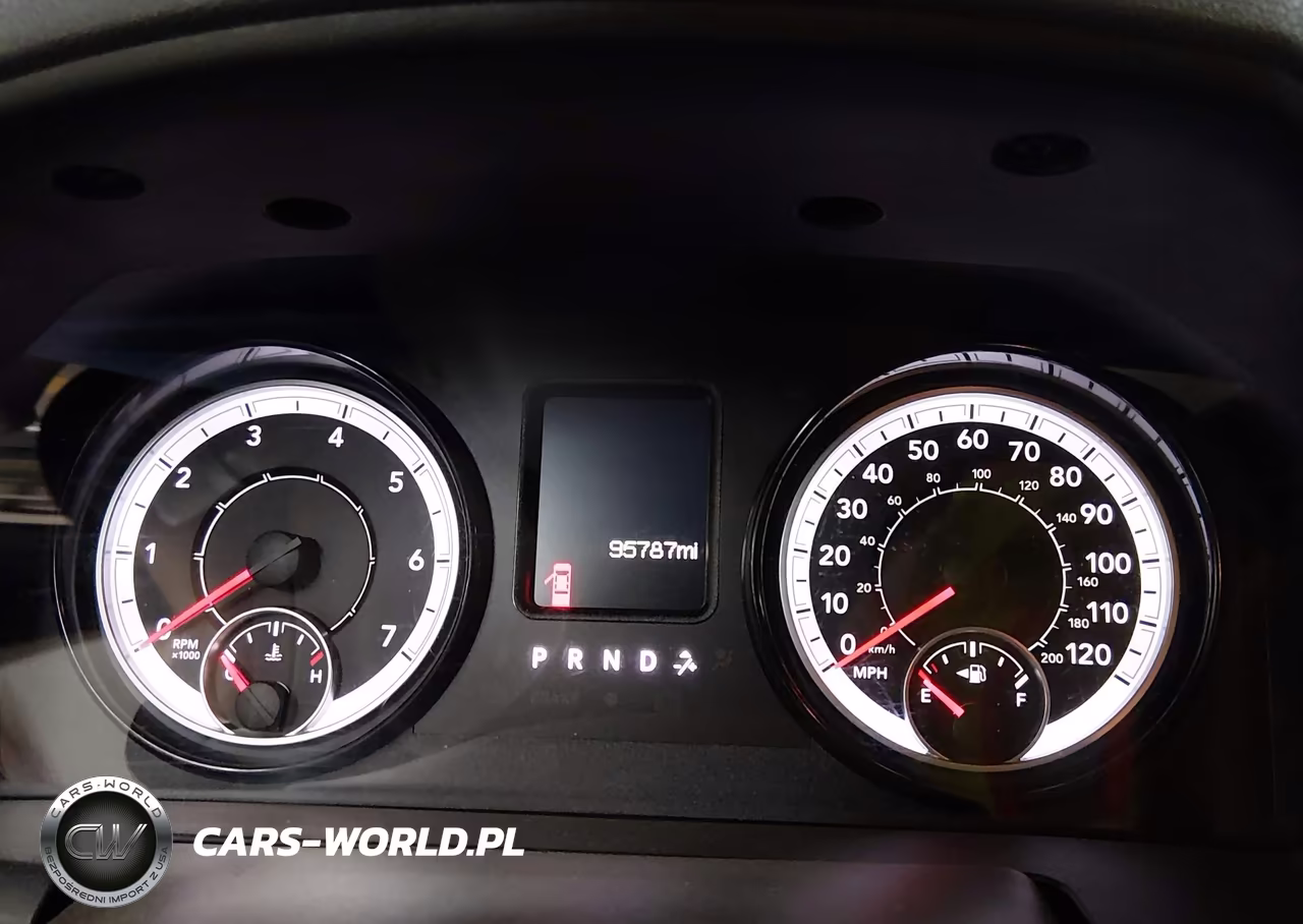 2019 Ram 1500 Classic VIN:1C6RR6TT4KS689349 - 7