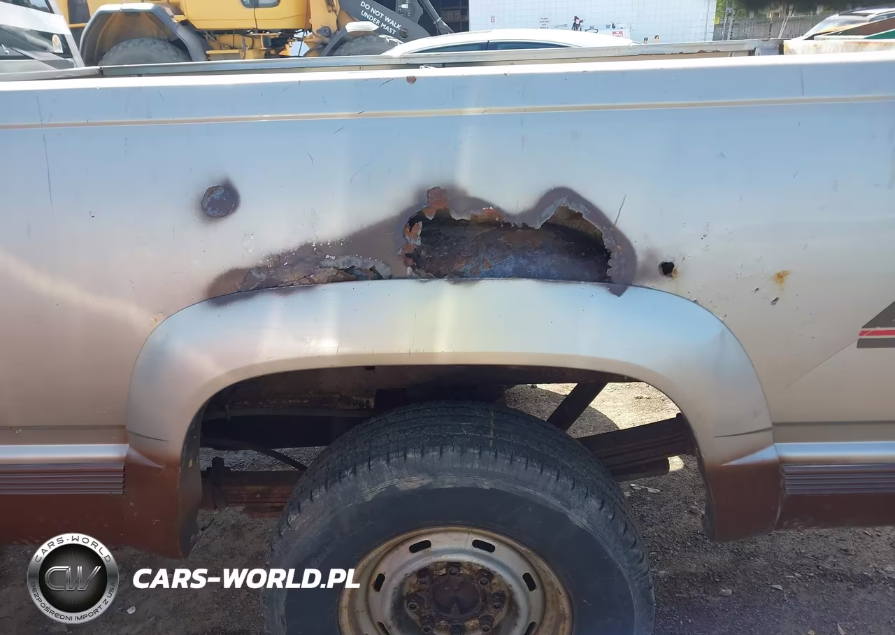 1998 Chevrolet K2500 Fleetside VIN:1GCGK24R7WZ189781 - 17