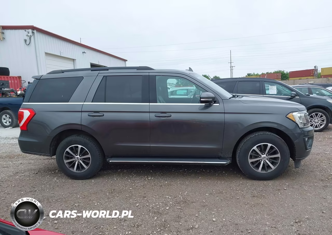2018 Ford Expedition Xlt VIN:1FMJU1JT0JEA17758 - 13