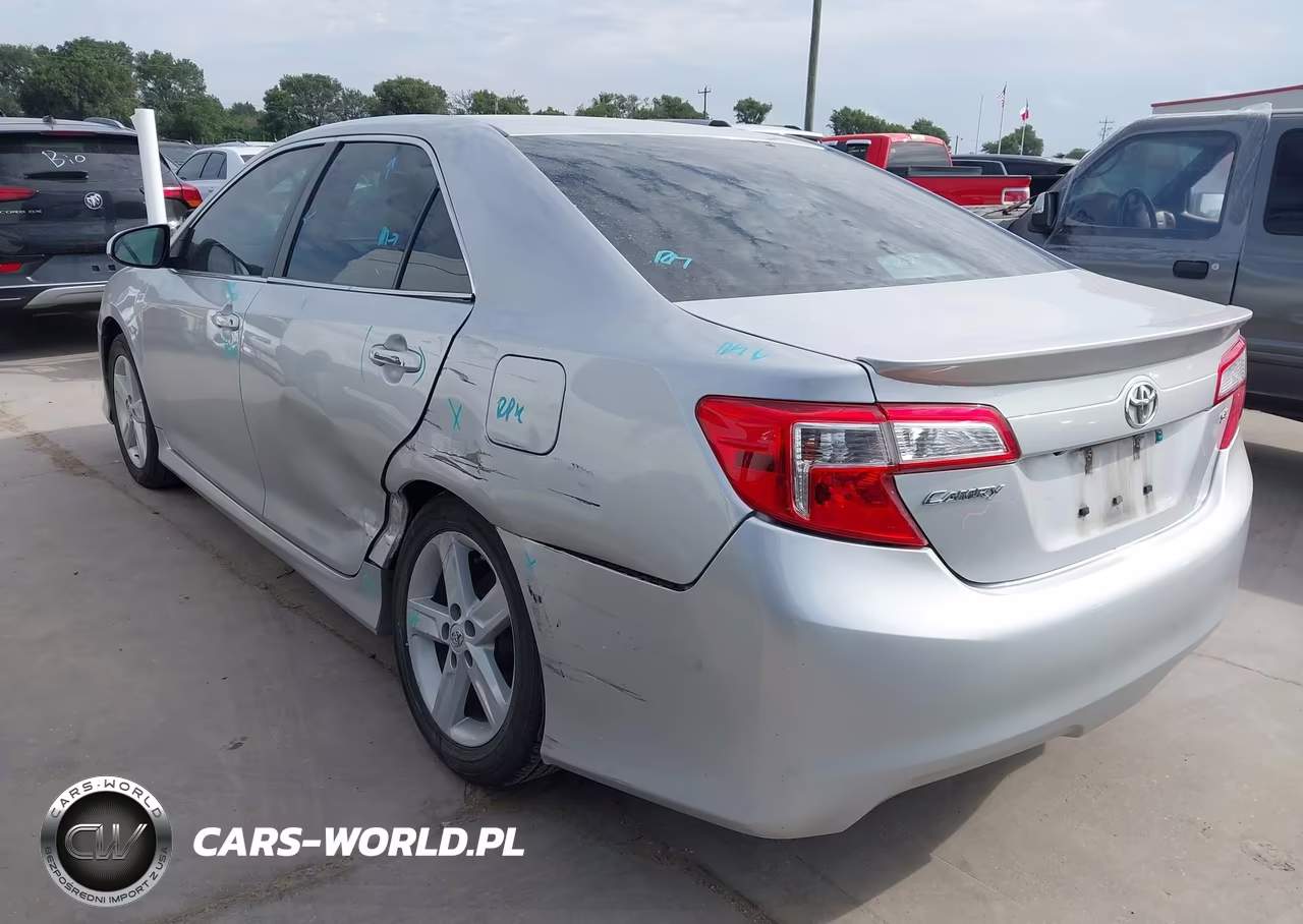 2014 Toyota Camry Se VIN:4T1BF1FK1EU856442 - 3