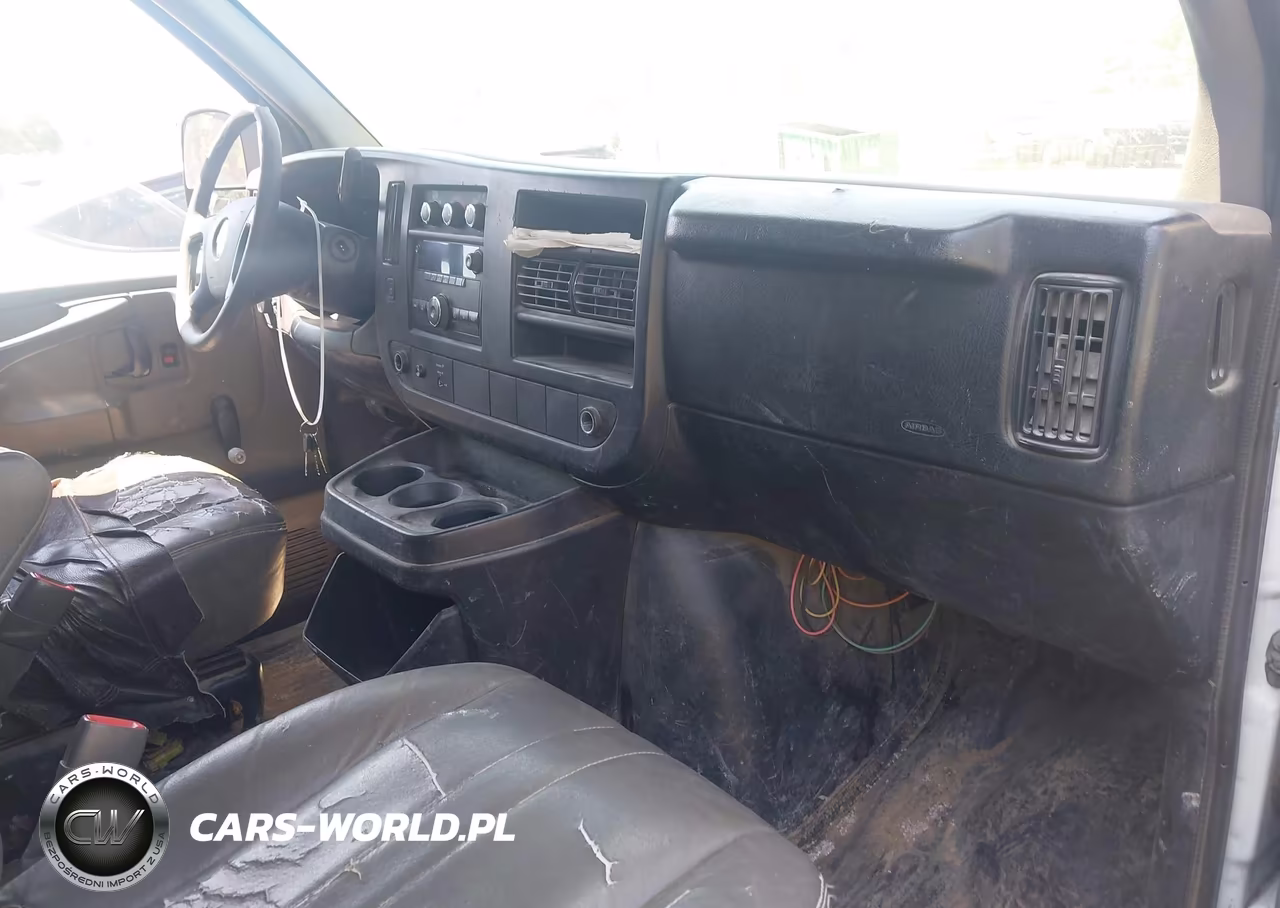 2011 Chevrolet Express 2500 Work Van VIN:1GCWGFFA0B1163950 - 5