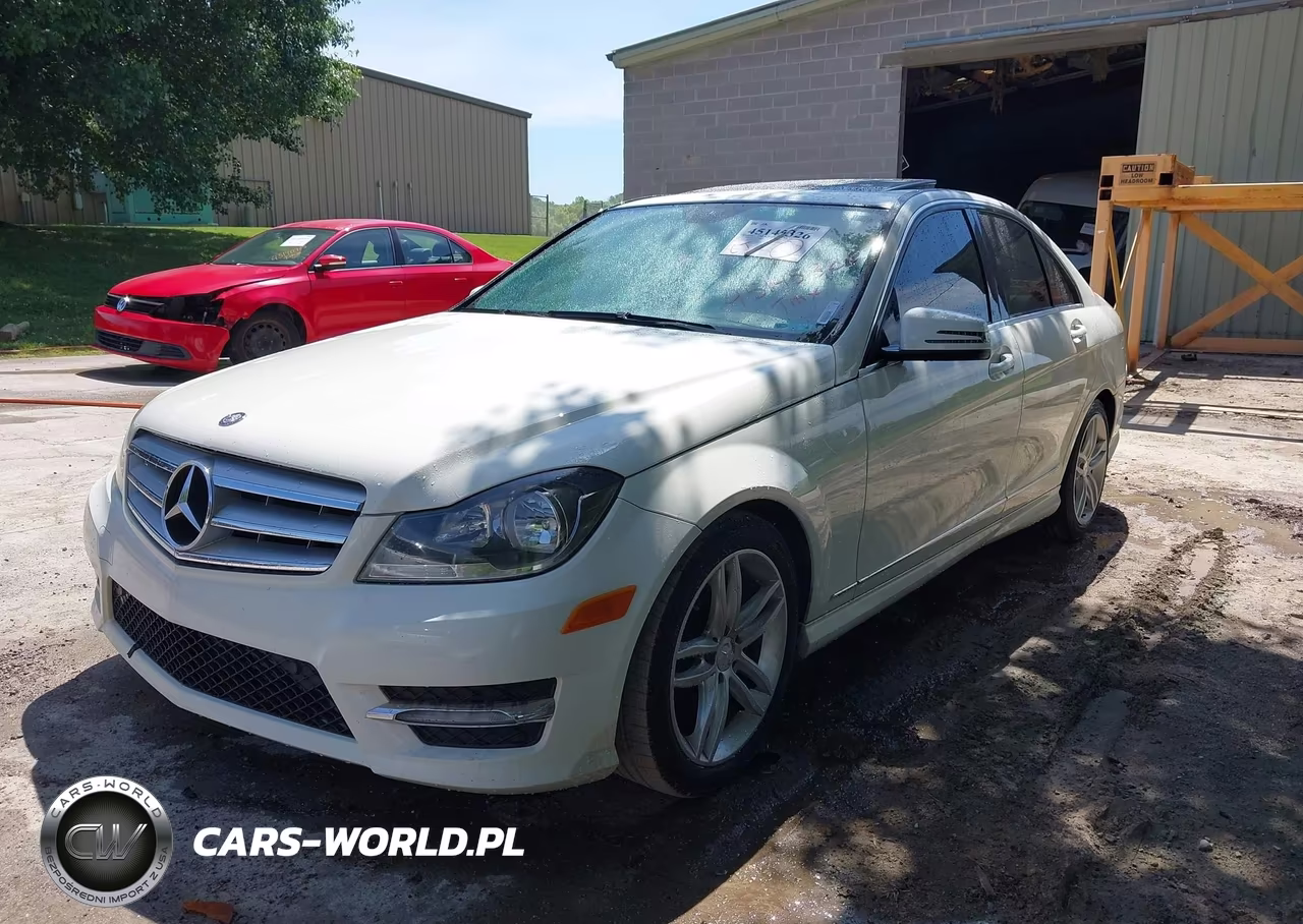 2012 Mercedes-Benz C 250 Sport VIN:WDDGF4HB5CR207886 - 2