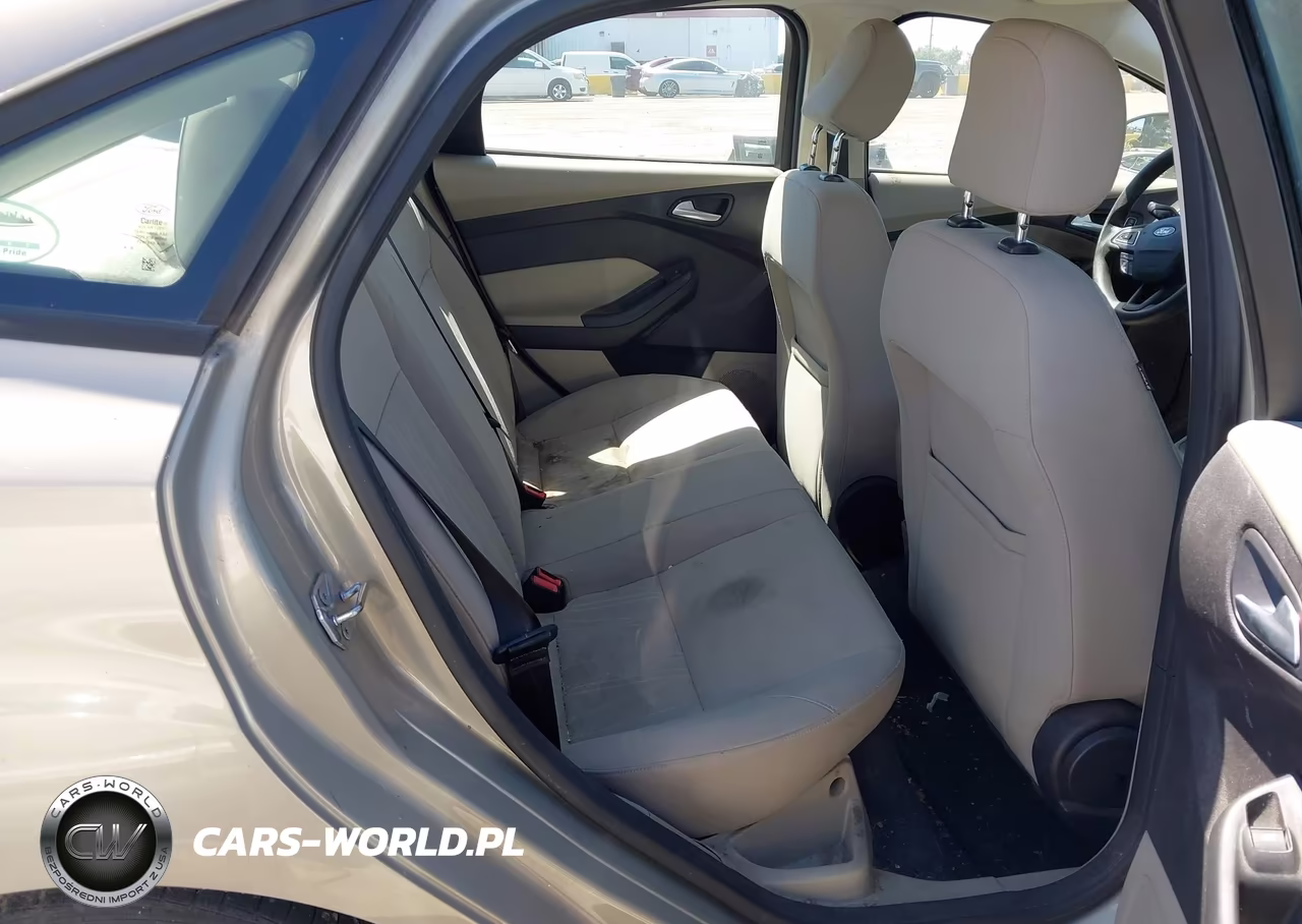 2015 Ford Focus Se VIN:1FADP3F20FL222039 - 8